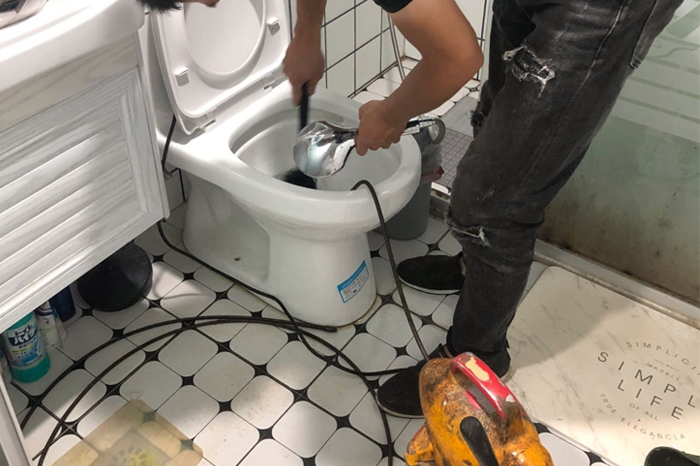 巴彦疏通下水道